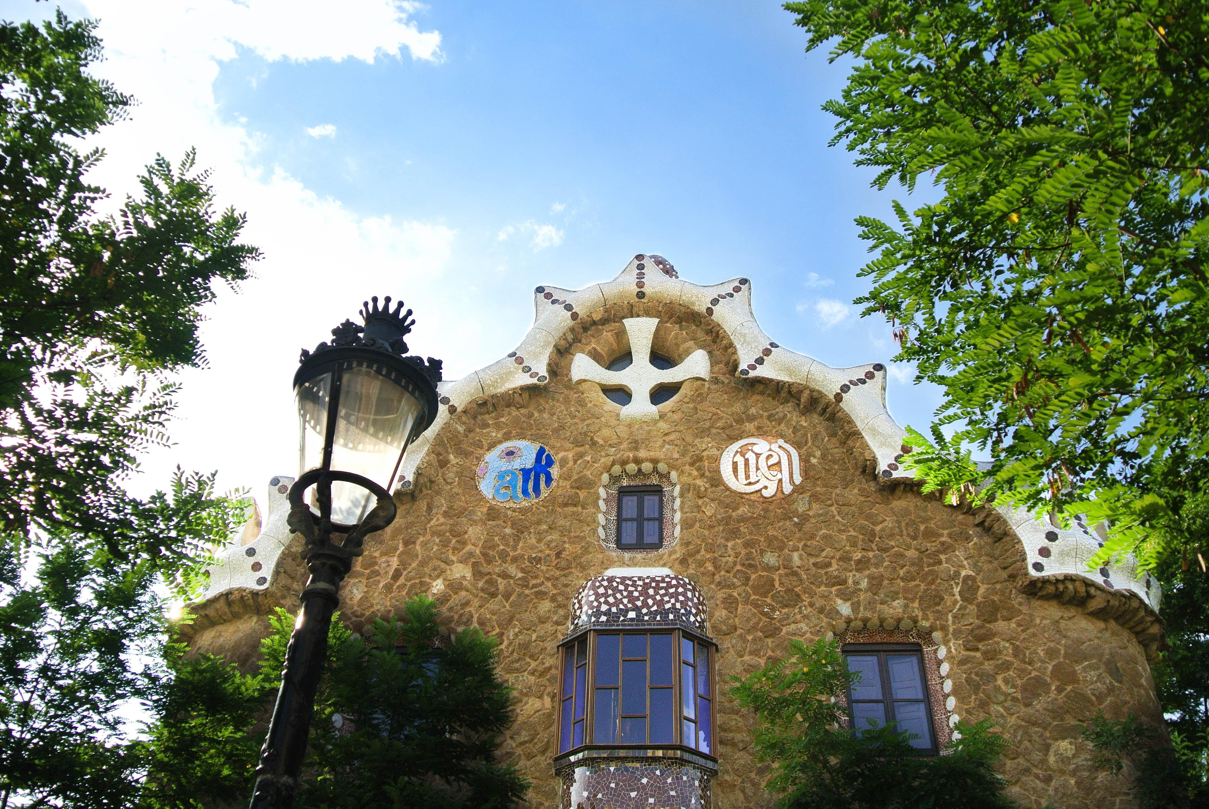 park guell image